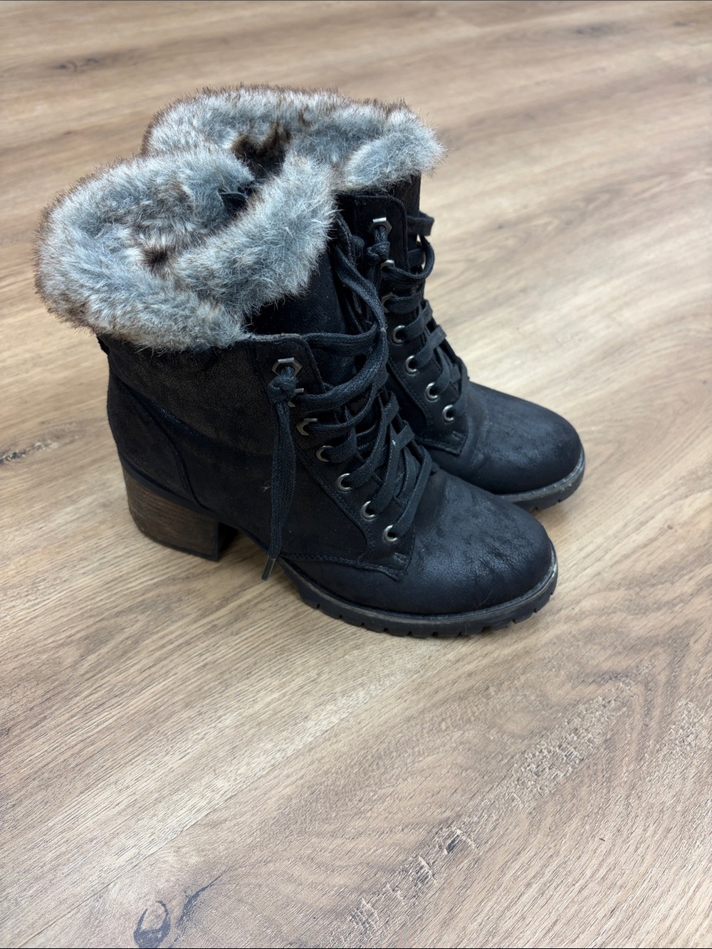Steve Madden Faux Fur Trim Lace-Up Boots US 7.5